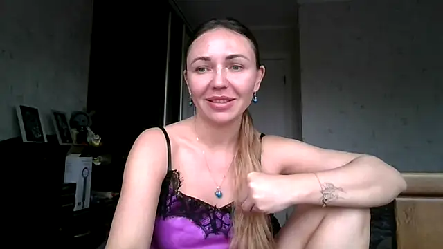 AngelinaLove28 online show from 11-16-25, 07:25