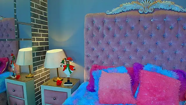 AdelaineBest online show from 12-17-25, 05:35