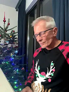 Alexwawapl online show from 12-18-25, 07:42