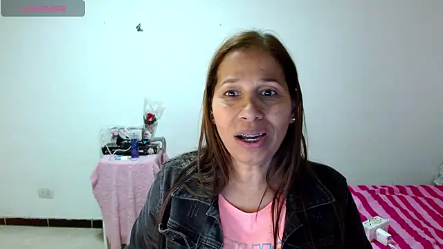 CaroMasha online show from 06-22-26, 07:33