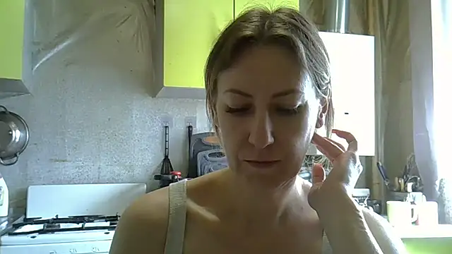 Snapshot of AshleyXHoney chatting on 06-02-26, 07:32 AshleyXHoney online show from 06-02-26, 07:32