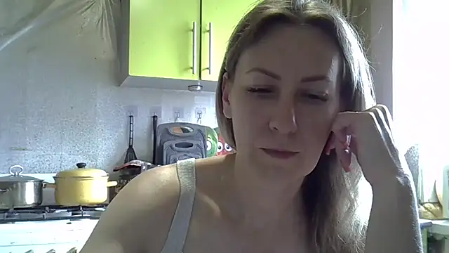 Snapshot of AshleyXHoney chatting on 06-03-26, 07:55 AshleyXHoney online show from 06-03-26, 07:55