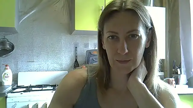 Snapshot of AshleyXHoney chatting on 06-18-26, 07:41 AshleyXHoney online show from 06-18-26, 07:41