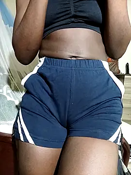 julietunderwoood online show from 03-15-25, 04:35