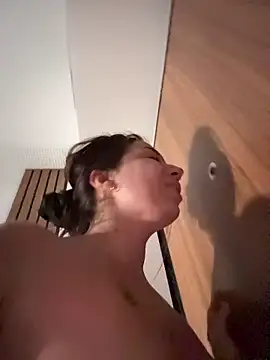 Snapshot of KimArts chatting on 10-14-25, 04:30 KimArts online show from 10-14-25, 04:30