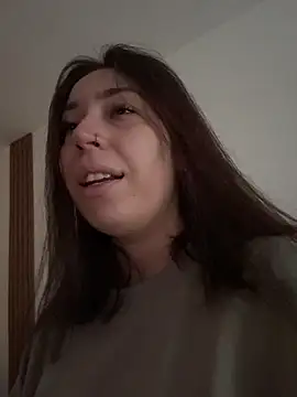 Snapshot of KimArts chatting on 10-17-25, 02:41 KimArts online show from 10-17-25, 02:41