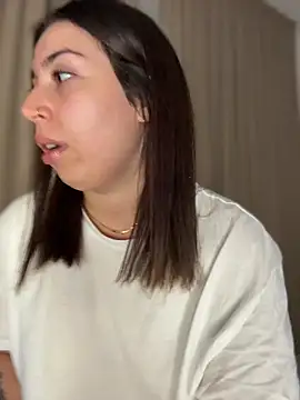 Snapshot of KimArts chatting on 11-21-25, 08:18 KimArts online show from 11-21-25, 08:18