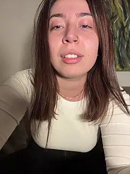 Snapshot of KimArts chatting on 12-04-25, 07:22 KimArts online show from 12-04-25, 07:22