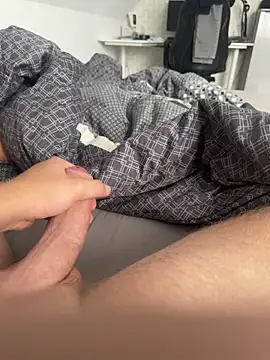 Snapshot of Jungschwanz__18 chatting on 09-09-25, 03:11 Jungschwanz  18 online show from 09-09-25, 03:11