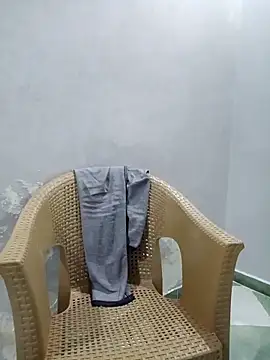 Snapshot of ListedLoin chatting on 03-03-25, 06:22 ListedLoin online show from 03-03-25, 06:22