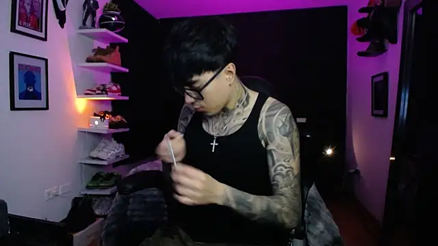 jung dragon online show from 11-24-25, 03:28