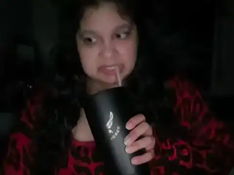 MelanieFawker online show from 12-22-25, 01:13