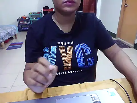 Snapshot of JustinaIra chatting on 10-04-25, 07:23 JustinaIra online show from 10-04-25, 07:23