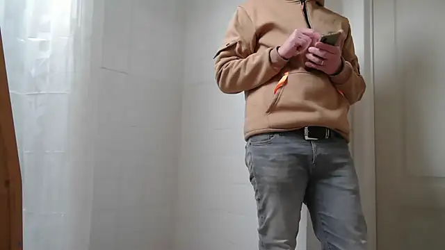 maxmueller321 online show from 02-25-25, 11:08