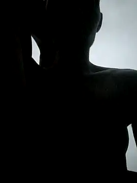 Snapshot of Tamil_boy_age28 chatting on 12-11-24, 12:44 Tamil boy age28 online show from 12-11-24, 12:44