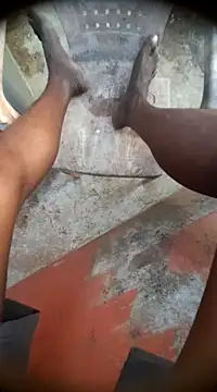 Snapshot of Tamil_boy_age28 chatting on 02-17-25, 12:16 Tamil boy age28 online show from 02-17-25, 12:16