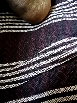 Snapshot of Tamil_boy_age28 chatting on 10-27-25, 05:28 Tamil boy age28 online show from 10-27-25, 05:28