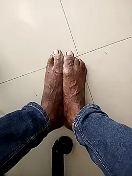 Snapshot of Tamil_boy_age28 chatting on 11-02-25, 04:26 Tamil boy age28 online show from 11-02-25, 04:26