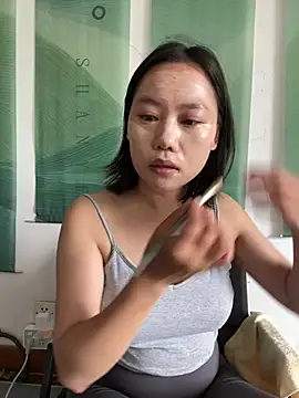 Eliza-E online show from 04-09-26, 02:00