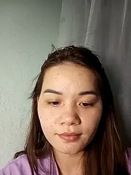 Ngoc-Trinh online show from 01-25-25, 04:03