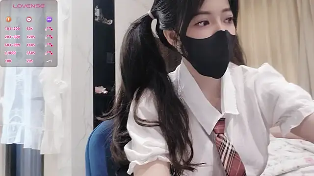 TuyetNhi2k6 online show from 01-11-25, 02:30