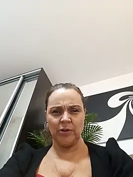 hugebobbs online show from 03-05-26, 10:00