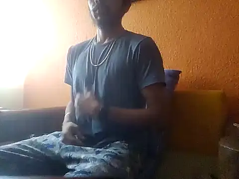 Snapshot of Angel_Coronel chatting on 01-20-25, 03:50 Angel Coronel online show from 01-20-25, 03:50