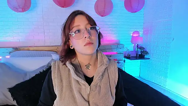 Snapshot of sofi_bakerr chatting on 03-18-25, 11:41 sofi bakerr online show from 03-18-25, 11:41