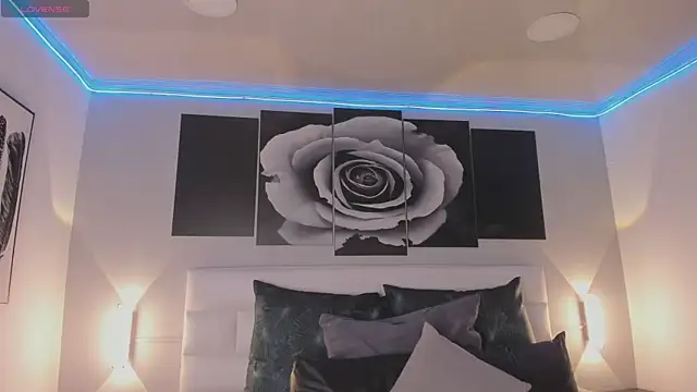 Snapshot of sofi_bakerr chatting on 09-09-25, 11:32 sofi bakerr online show from 09-09-25, 11:32