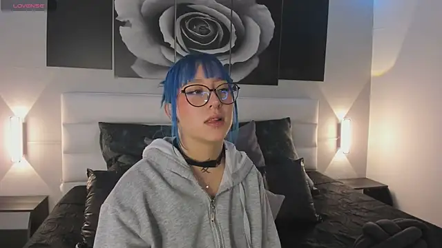 Snapshot of sofi_bakerr chatting on 09-23-25, 11:35 sofi bakerr online show from 09-23-25, 11:35