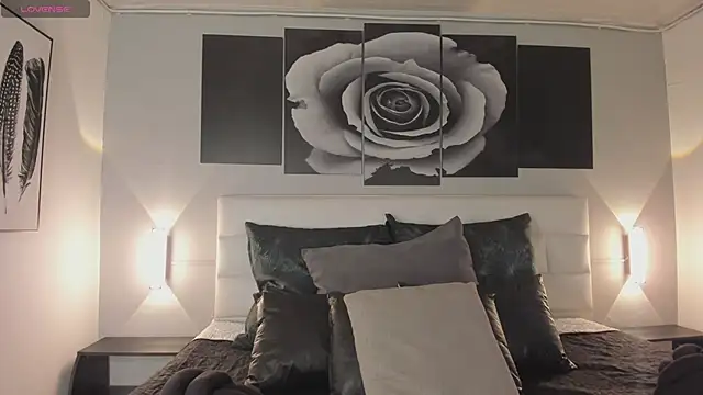 Snapshot of sofi_bakerr chatting on 11-04-25, 11:31 sofi bakerr online show from 11-04-25, 11:31