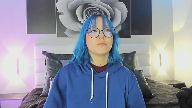 Snapshot of sofi_bakerr chatting on 11-11-25, 11:32 sofi bakerr online show from 11-11-25, 11:32