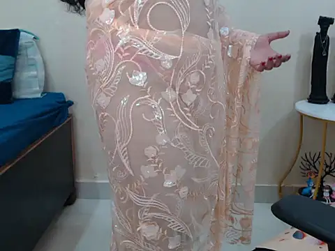 Snapshot of Inviting_Aanya chatting on 01-24-25, 05:10 Inviting Aanya online show from 01-24-25, 05:10