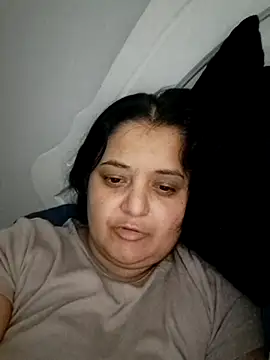 sarahhh1987 online show from 12-18-25, 06:14