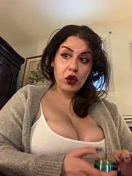 holyeroticss online show from 12-21-25, 05:31