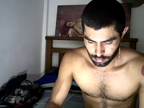 Snapshot of hideonbush051 chatting on 10-18-25, 04:41 hideonbush051 online show from 10-18-25, 04:41