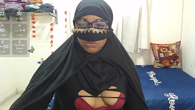 Aaliyah brown online show from 10-16-25, 03:46