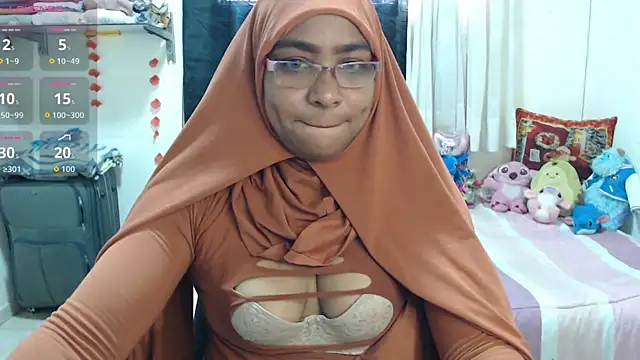 Aaliyah brown online show from 11-03-25, 03:13