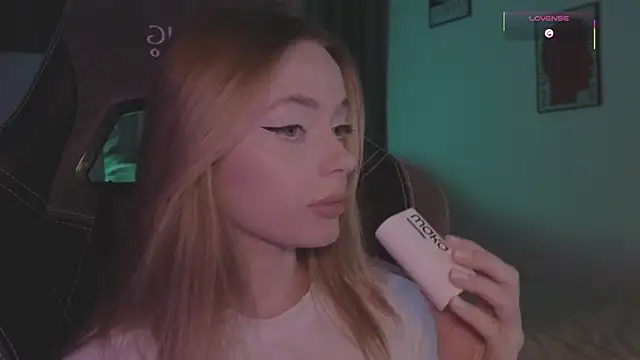  MayShy  online show from 09-17-25, 06:53