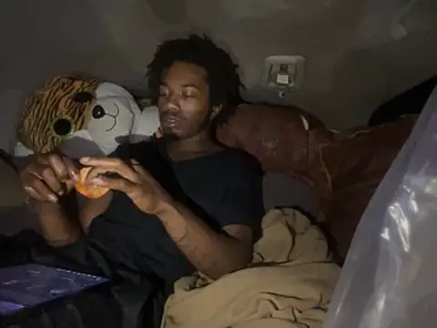 SlimeCrownzOut5 online show from 11-27-25, 01:18