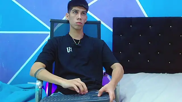 jhony-sex online show from 02-10-25, 06:42