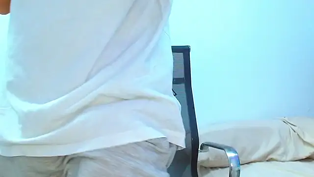 jhony-sex online show from 03-18-25, 02:04