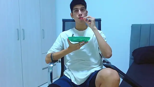 jhony-sex online show from 09-18-25, 03:08