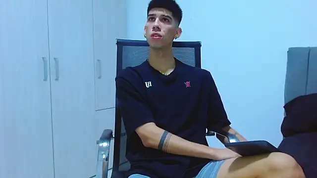 jhony-sex online show from 09-20-25, 03:07