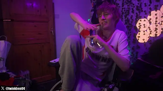 twinkben online show from 02-03-26, 03:26