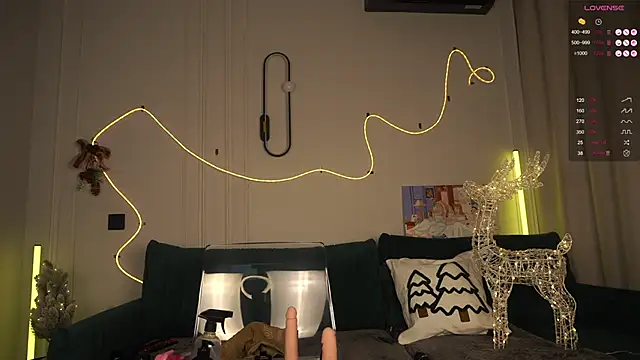 anna54784 online show from 12-22-25, 03:47