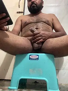 Snapshot of Daddy_inurhouse chatting on 06-17-26, 03:35 Daddy inurhouse online show from 06-17-26, 03:35