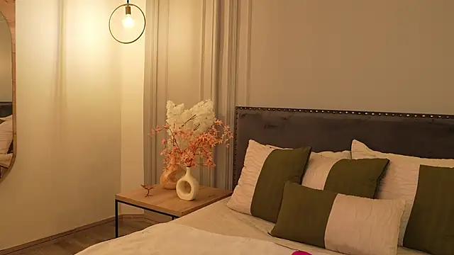 IrisBaker online show from 03-19-26, 10:03