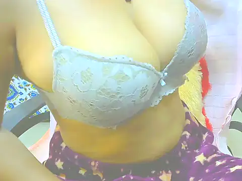 ishmita99 online show from 01-13-25, 05:12