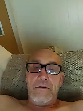 Snapshot of tino66 chatting on 06-27-26, 10:48 tino66 online show from 06-27-26, 10:48